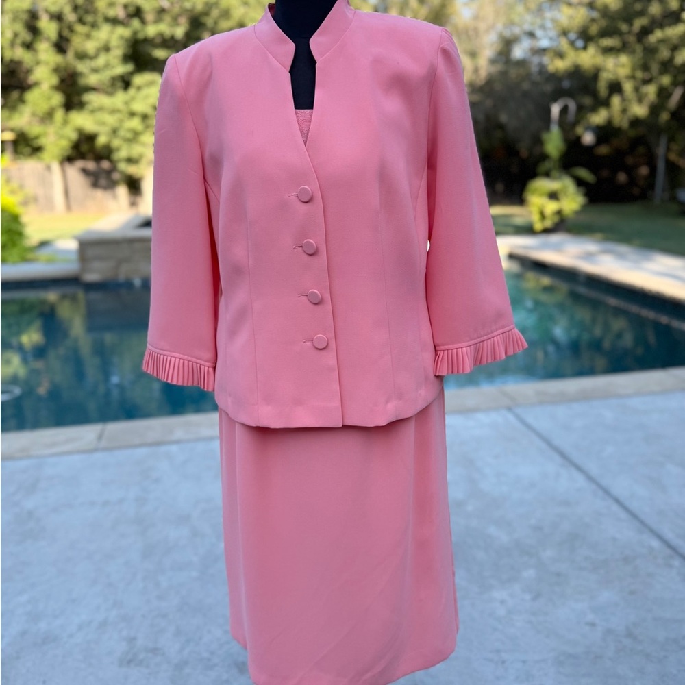 BEAUTIFUL LADY DORBY PINK 3-PIECE SUIT-SKIRT SET WITH PLEATED TRIMMED SLEEVES